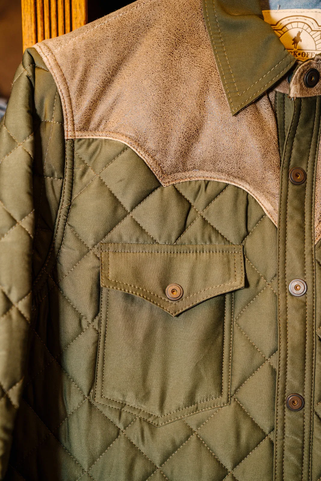 Yoked Shoulder Quilted Jacket (Cargo)